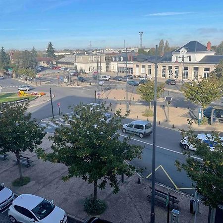 T2 Face Gare Sncf Appart Hotel Le Cygne 1 Bourges Dış mekan fotoğraf